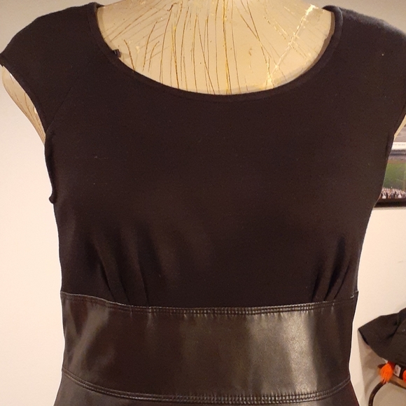 Calvin Klein  Black Faux Leather Trim Dress  10 - Picture 2 of 14